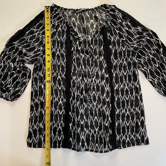Express Black & White Sheer Boho Tie Front Detail 3/4 Sleeve Top Shirt Size XS - Picture 6 of 6